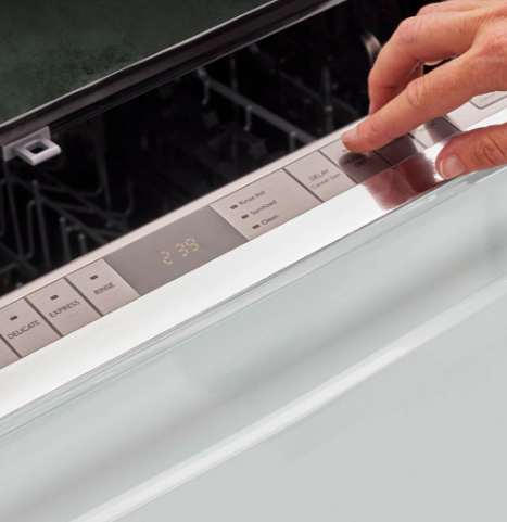 Top Control Panel on Retro Dishwasher with 6 Wash Cycles and 5 Options